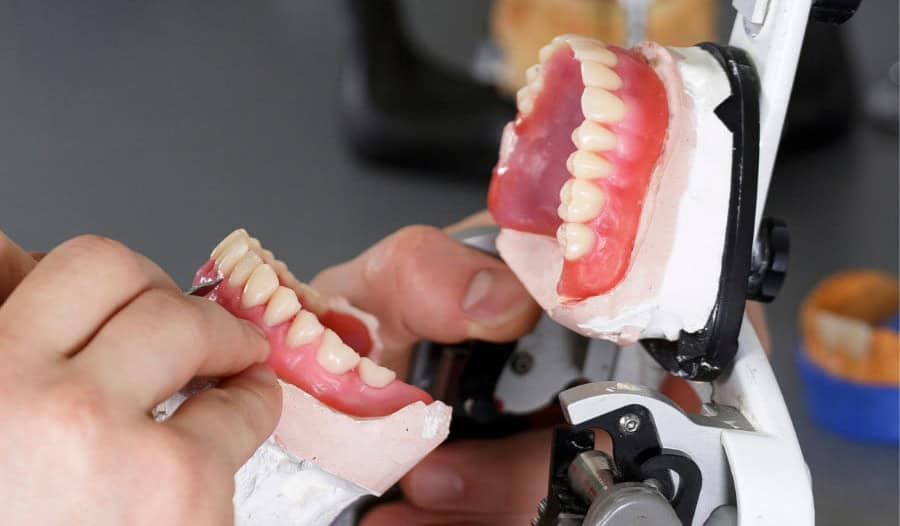 Local Dental Lab: Attract More Patients With Dental Lab Services